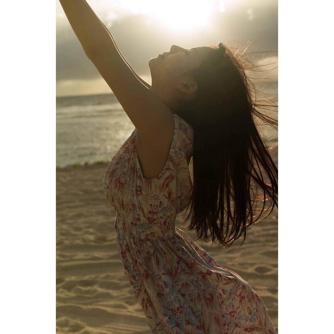 宮崎理奈さんのインスタグラム写真 - (宮崎理奈Instagram)「. . . すんごい爽やかな顔しとるけど、朝5時！笑 . . . . #guam #trip #travel #sunset #sun #morning」2月5日 21時43分 - rina.miyazaki0221