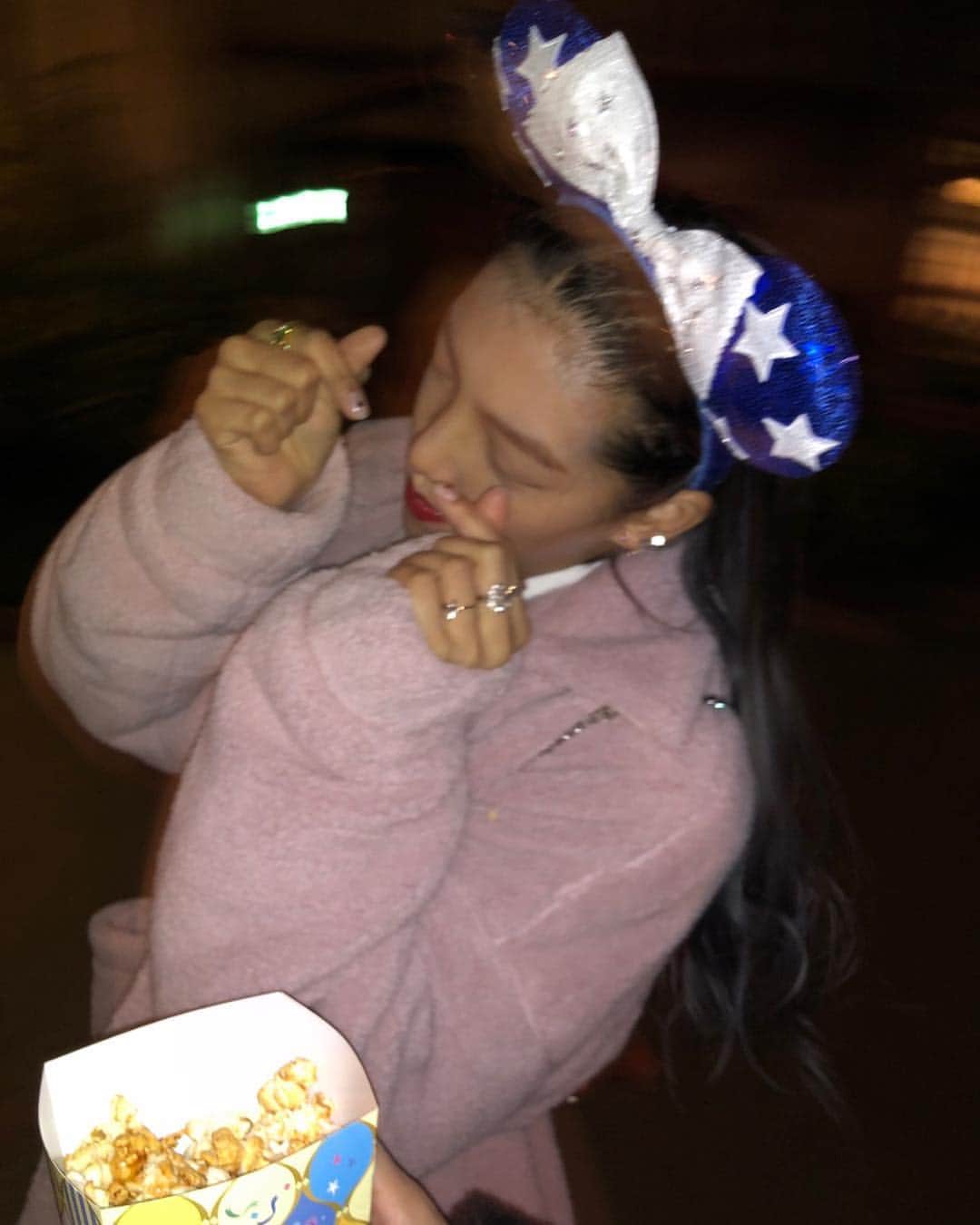 須田アンナさんのインスタグラム写真 - (須田アンナInstagram)「. Happy face 😬」2月5日 21時54分 - annastagram.official