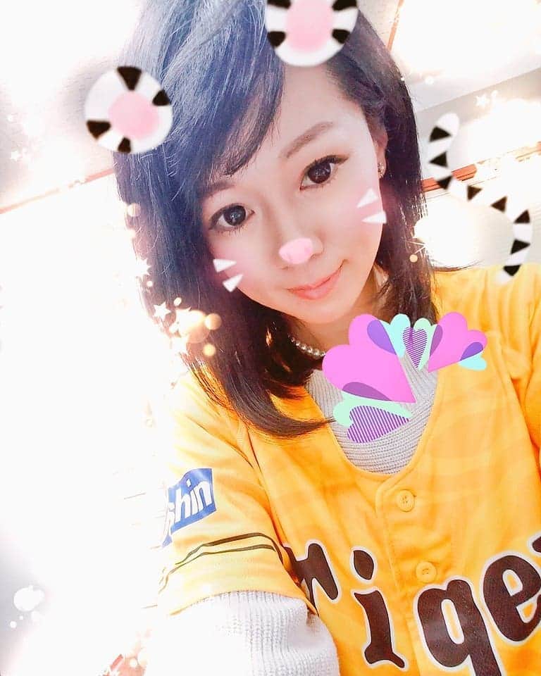 上西小百合のインスタグラム：「吹田市で取材を終えてから皆と飲んだ❤ちょっと飲みすぎたけど大好きなメンバーとで楽しかった❤❤❤」