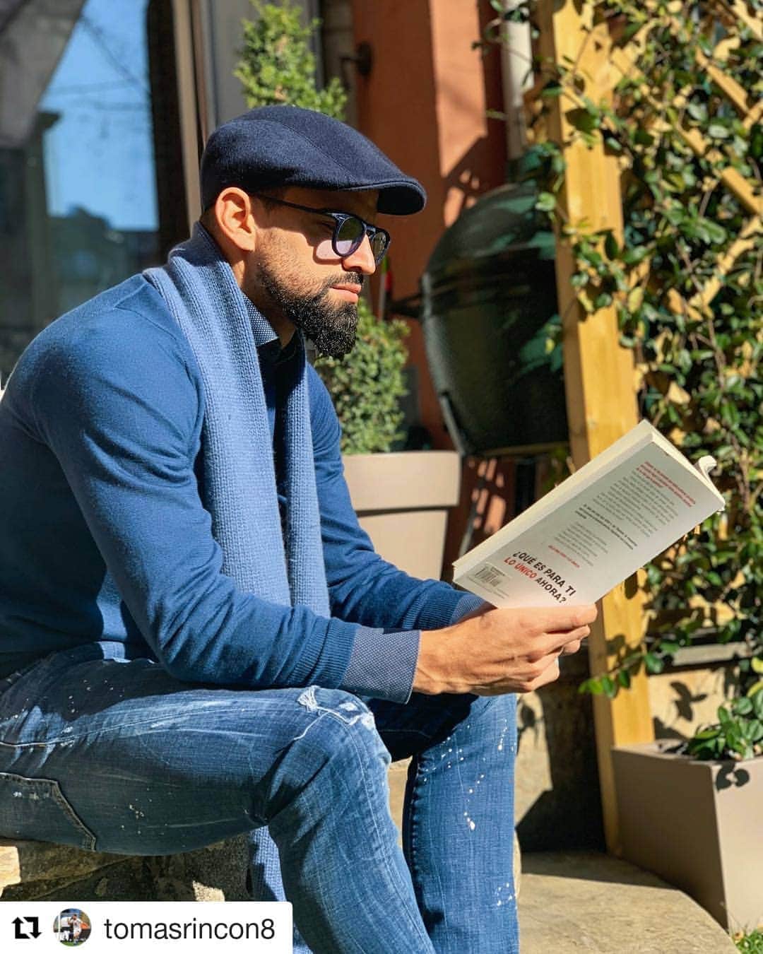 のインスタグラム：「@tomasrincon8 wears @italiaindependentofficial  Mod.0703V  #Repost @tomasrincon8 (@get_repost) ・・・ “La Fuerza de voluntad está siempre disponible“ @jaypapasan #SoloUnaCosa📖 #beingpresent #viviendointensamente #gratitud ⚡➕」