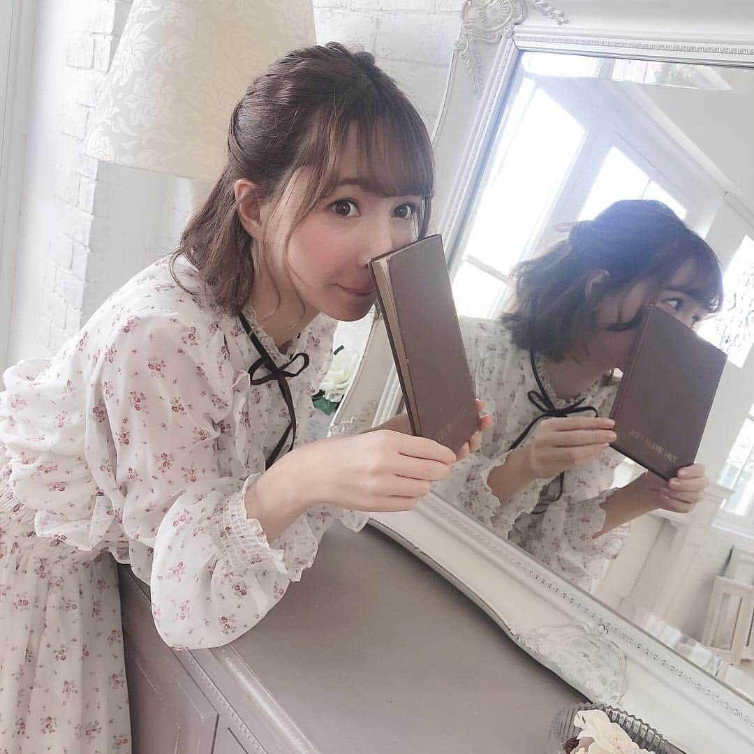 柴田あやなさんのインスタグラム写真 - (柴田あやなInstagram)「ankrouge さんの webカタログの モデルさせていただきました❤︎ @ankrouge_official  撮影とってもたのしかった〜 ずっとみなさんと怖い話とか変な話してた（笑）怖い話苦手なのに（笑）」2月6日 17時58分 - shibaobasan