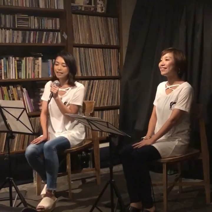 佐河ゆいのインスタグラム：「ふと、去年の #yuishao Eventの動画を懐かしむ。  人生初LIVEは緊張で心臓バクバクだったなー。 #足跡 #生演奏」