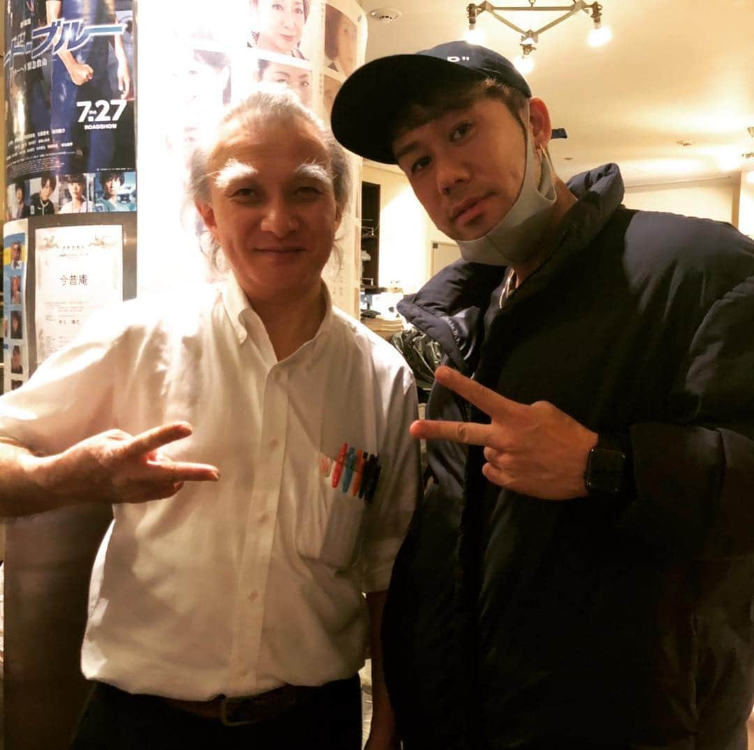 川畑要さんのインスタグラム写真 - (川畑要Instagram)「今昔庵のマスターに会えた😭😭 思い出がたくさんあるから正直寂しい😓 27年間本当にお疲れ様でした。 💪(￣^￣)ゞ要 #川畑要 #chemistry #かなめ屋 #singer #砧スタジオ#今昔庵#マスター#生姜焼き定食#2月8日まで#ASAYAN#ハングリー」2月7日 1時19分 - kawabata1979