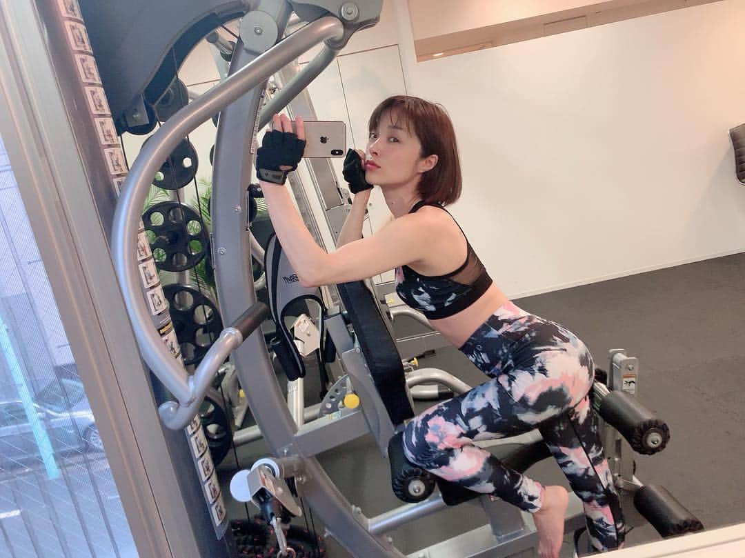 のインスタグラム：「今回もお尻をたくさん鍛えました🍑そして、メンタルも鍛えられる。一石二鳥〜🐥 @gravity_online_salon @gravity_gym_ebisu @tomoki.hoshino #mihiro」