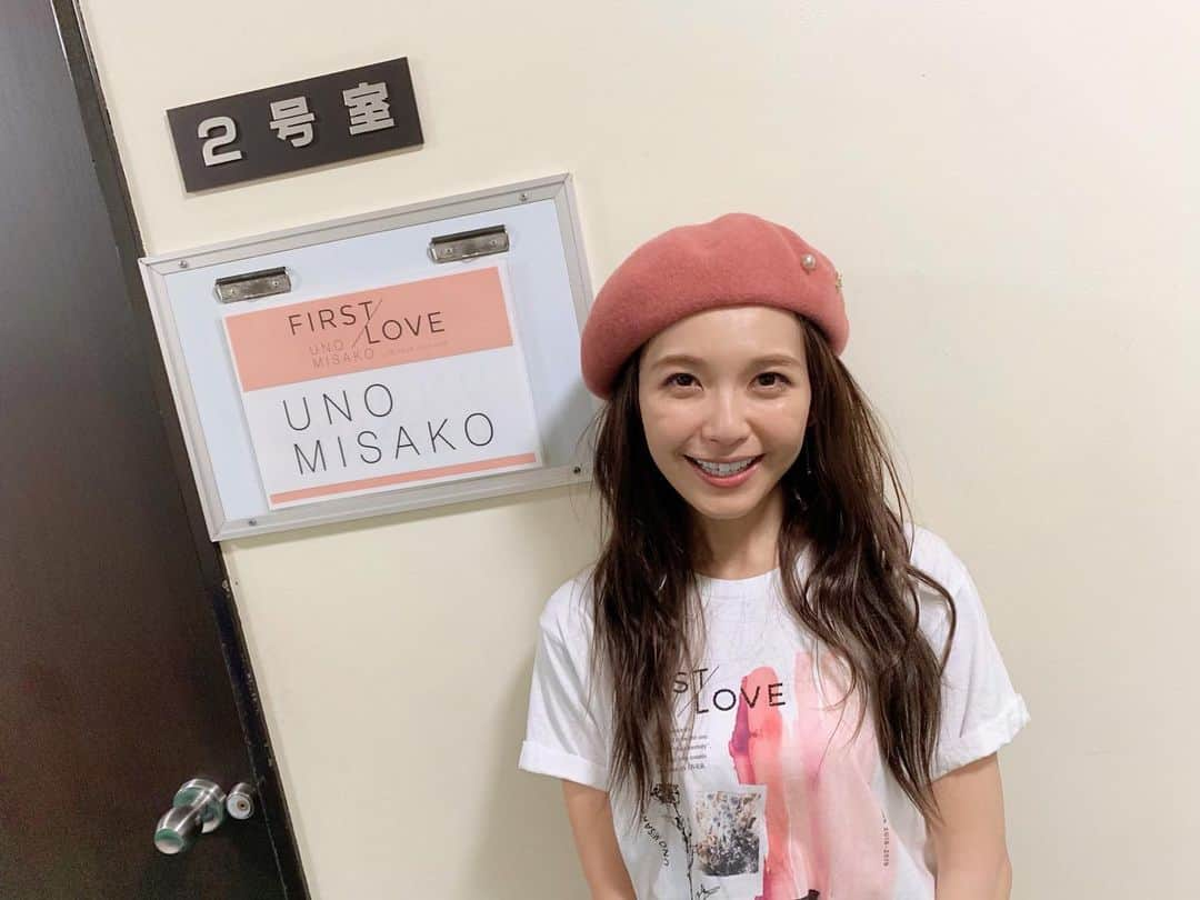 宇野実彩子さんのインスタグラム写真 - (宇野実彩子Instagram)「. #Firstlove セミファイナルありがとう!! NHKホールに立つ日が来るなんて... 今夜の幸せを噛み締めてファイナルに向かいます💝 . そしてソロツアー中の秀太が駆けつけてくれて 最高ハッピーだったよ🤗 秀太ありがとう!!」2月6日 23時29分 - misako_uno_aaa