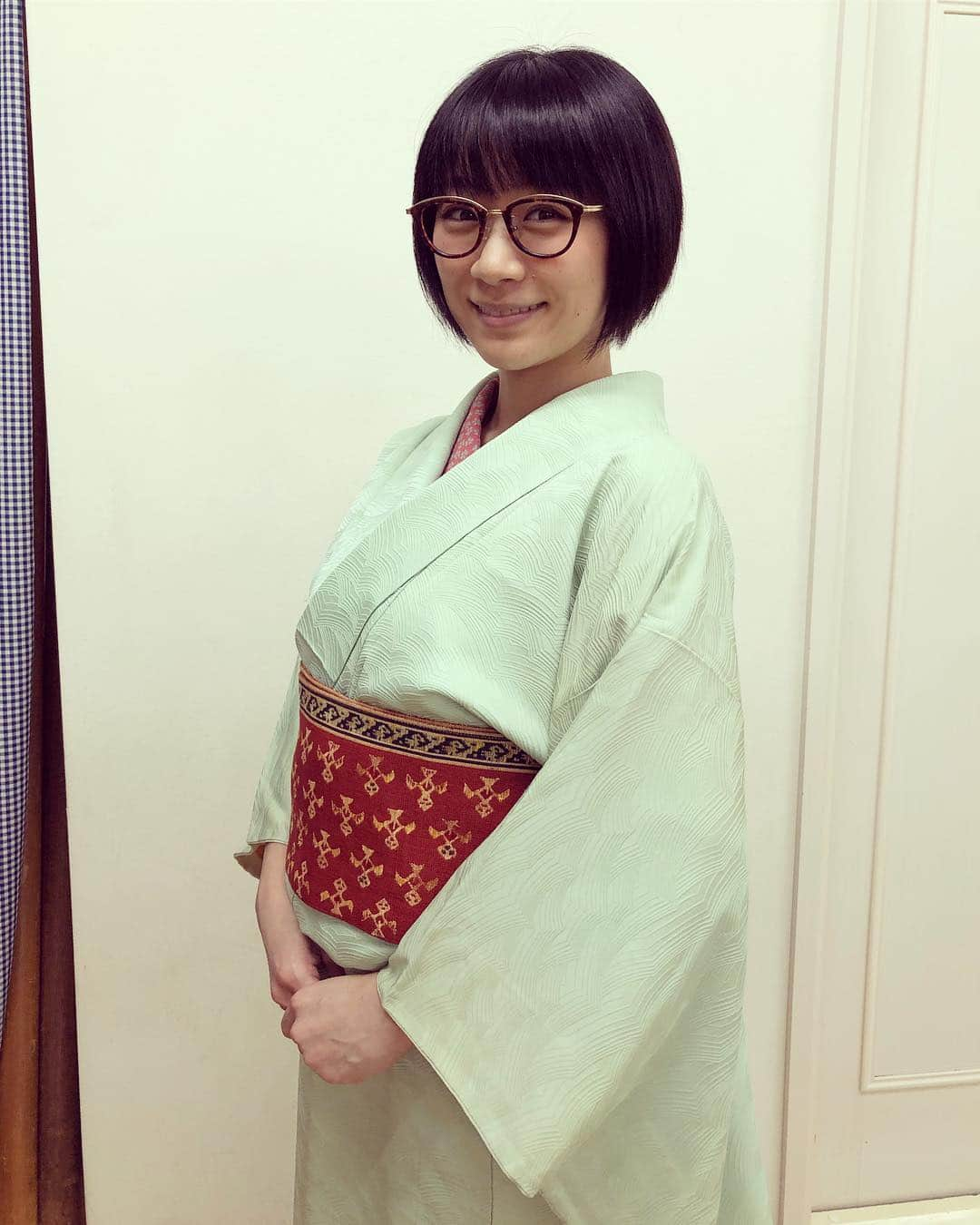 時東ぁみさんのインスタグラム写真 - (時東ぁみInstagram)「二度目の着物着付け教室👘 ・ 譲り受けた着物を着たよ☆ 色も綺麗で気に入っちゃった☆ ・ まだまだ緩くなってきちゃうから、上手に締められるようにならないとっ！！ ・ #時東ぁみ #着物 #kimono #着物着付け教室 #習い事 #👘 #難しい #上手になりたい #まだまだ #練習 #こけし #じゃないよ」2月7日 9時48分 - amitokito