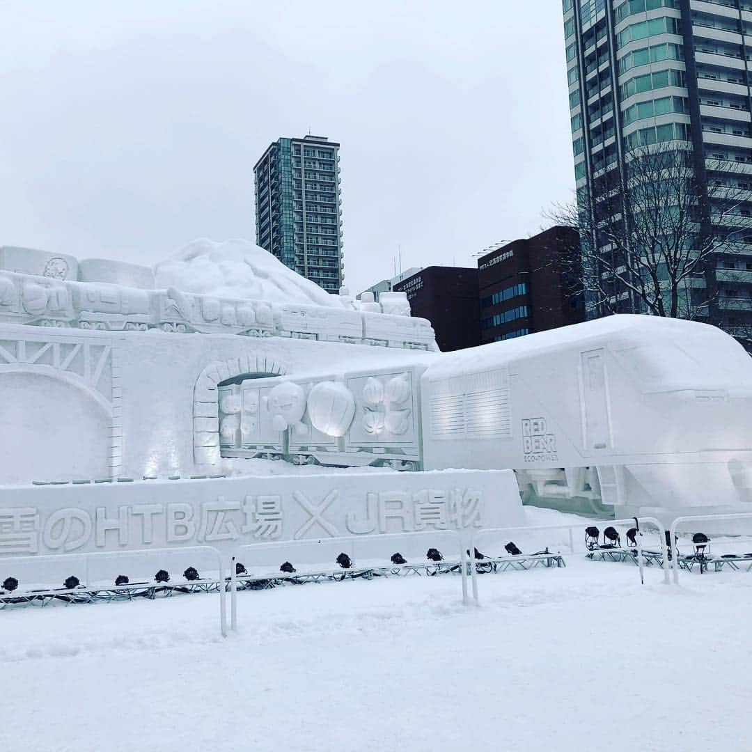 笛木優子さんのインスタグラム写真 - (笛木優子Instagram)「札幌雪まつりだよ〜 初めて来ましたーー！  今週土曜日もしもツアーズみてね🍨🍜🐚🥔❤️ #사뽀로 #札幌雪まつり #눈축제❄️」2月7日 10時21分 - yukofuekiyumin