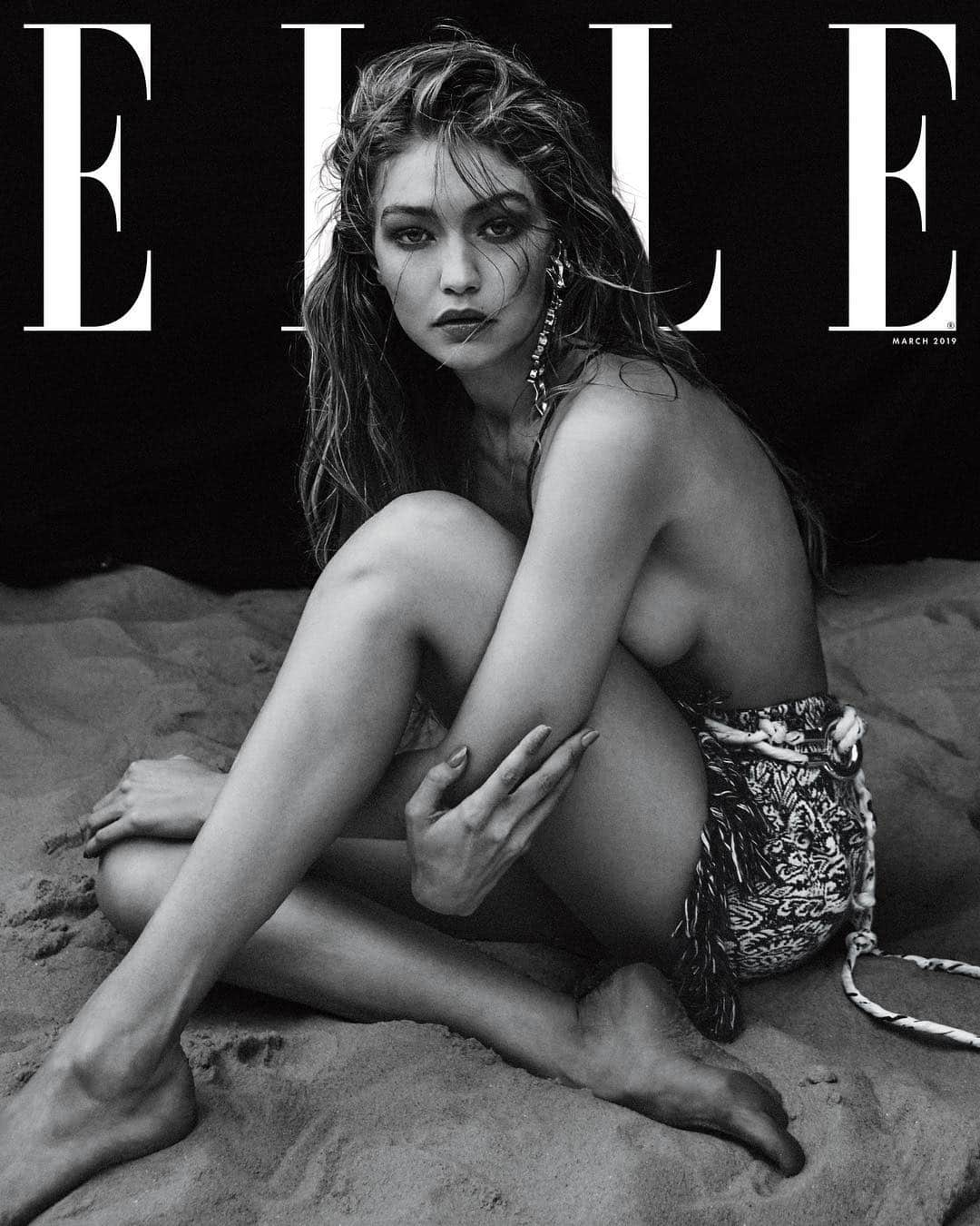 ジジ・ハディッドさんのインスタグラム写真 - (ジジ・ハディッドInstagram)「A very memorable first trip to beautiful Rio for the new March cover(s) of @elleusa with/by my buddies #stephengan @chriscolls 🌴🌊🇧🇷💕 big thanks to @ninagarcia and the whole team !! x」2月7日 3時59分 - gigihadid