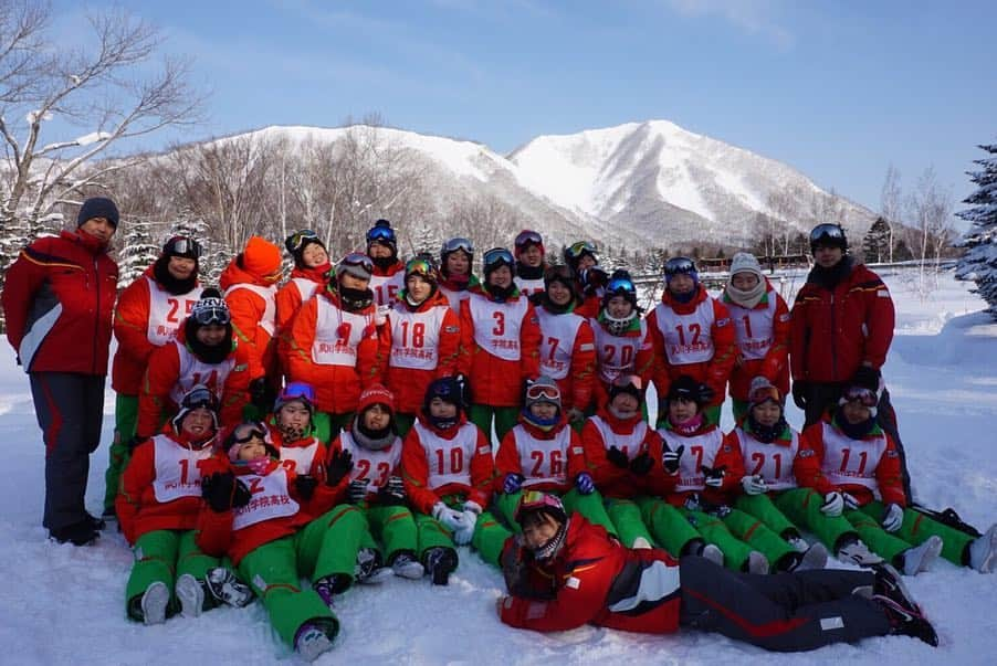 阿部詩さんのインスタグラム写真 - (阿部詩Instagram)「2019.2.1〜2.6 北海道に修学旅行で行って来ました☺️ とってもいい時間を過ごせた☀️ みんなありがとう！！ #雪まつり #札幌観光 #あさひやま動物園  #小樽観光 #カーリング #スノーモービル  #夙川学院 #グローバルアスリートコース」2月7日 11時29分 - abe_uta