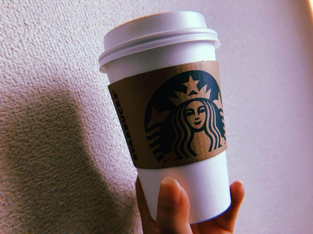 河合秋奈のインスタグラム：「💭💭💭 、 #starbucks #coffee #スタバ #today #ほっと一息 #抹茶ティーラテ #Chubbiness #チャビネス #avex #3月9日 #ワンマンライブ #全員卒業 #japan #chubby #idol #group #instagood #instalike #instafollow #followme」