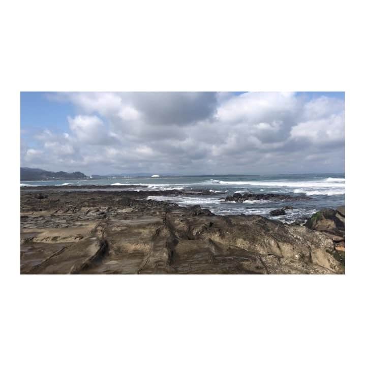 のインスタグラム：「...@  久しぶりのオフ いろんな事を感じて、とっても幸せな1日でした〜 #miyazaki #sky #sea #aoshima #offday」