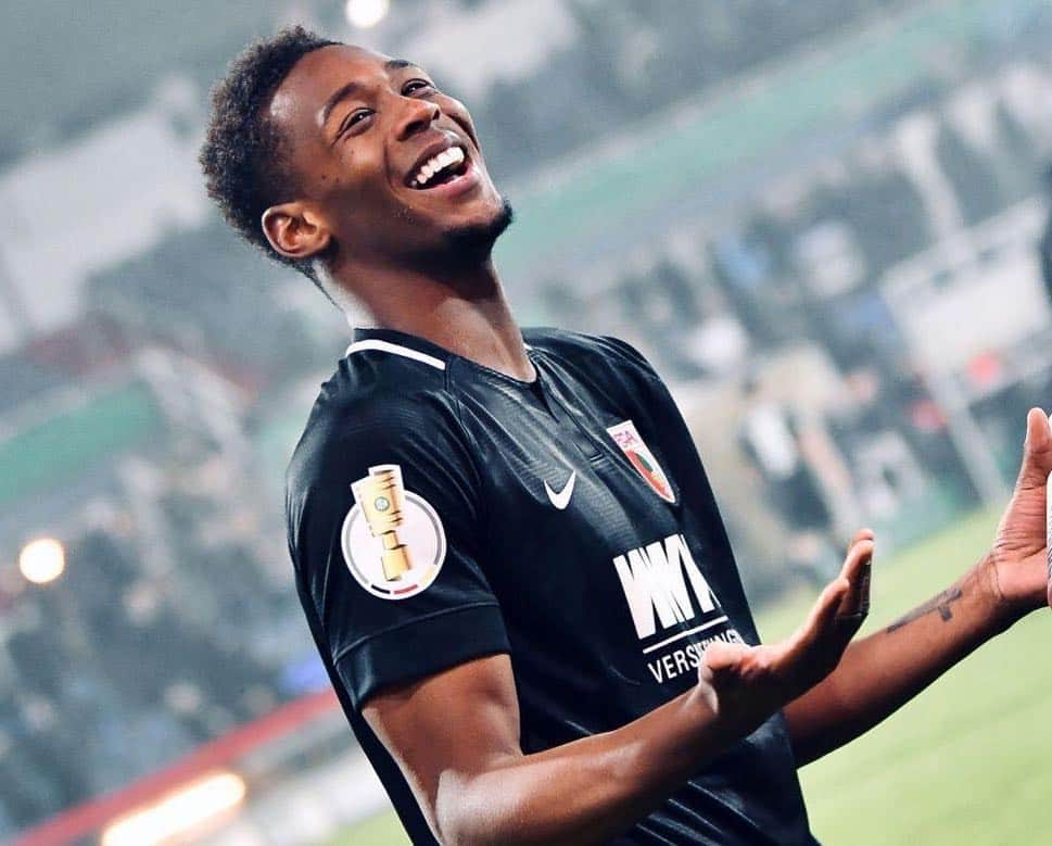 リース・オックスフォードのインスタグラム：「First week at @fcaugsburg1907 2wins 2clean sheets. Through to the quarters finals... a lot to smile about 😏👏🏾」