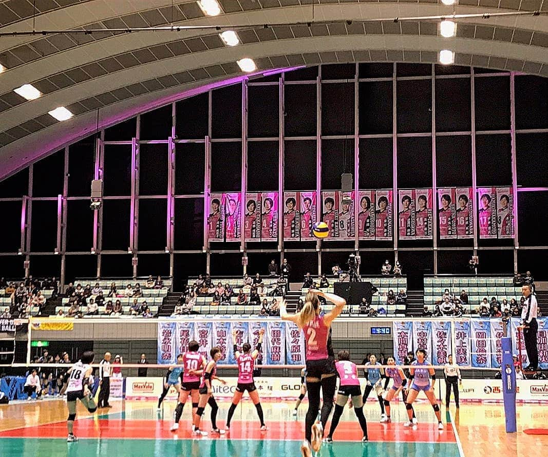 SuelleOliveiraさんのインスタグラム写真 - (SuelleOliveiraInstagram)「Sábado é dia de jogo! Victorina/Himeji x kashiwa Angel Cross. Venham torcer por nós! Ginásio Wink em Himeji às 16h. #govictorina #victorinahimeji #homegame #minasanouenkitene .......................................................................................今週の土曜日はホームゲームです! 是非応援に来てくださいね。ウインク体育館でお待ちしてます!」2月7日 20時26分 - suelleoliveira