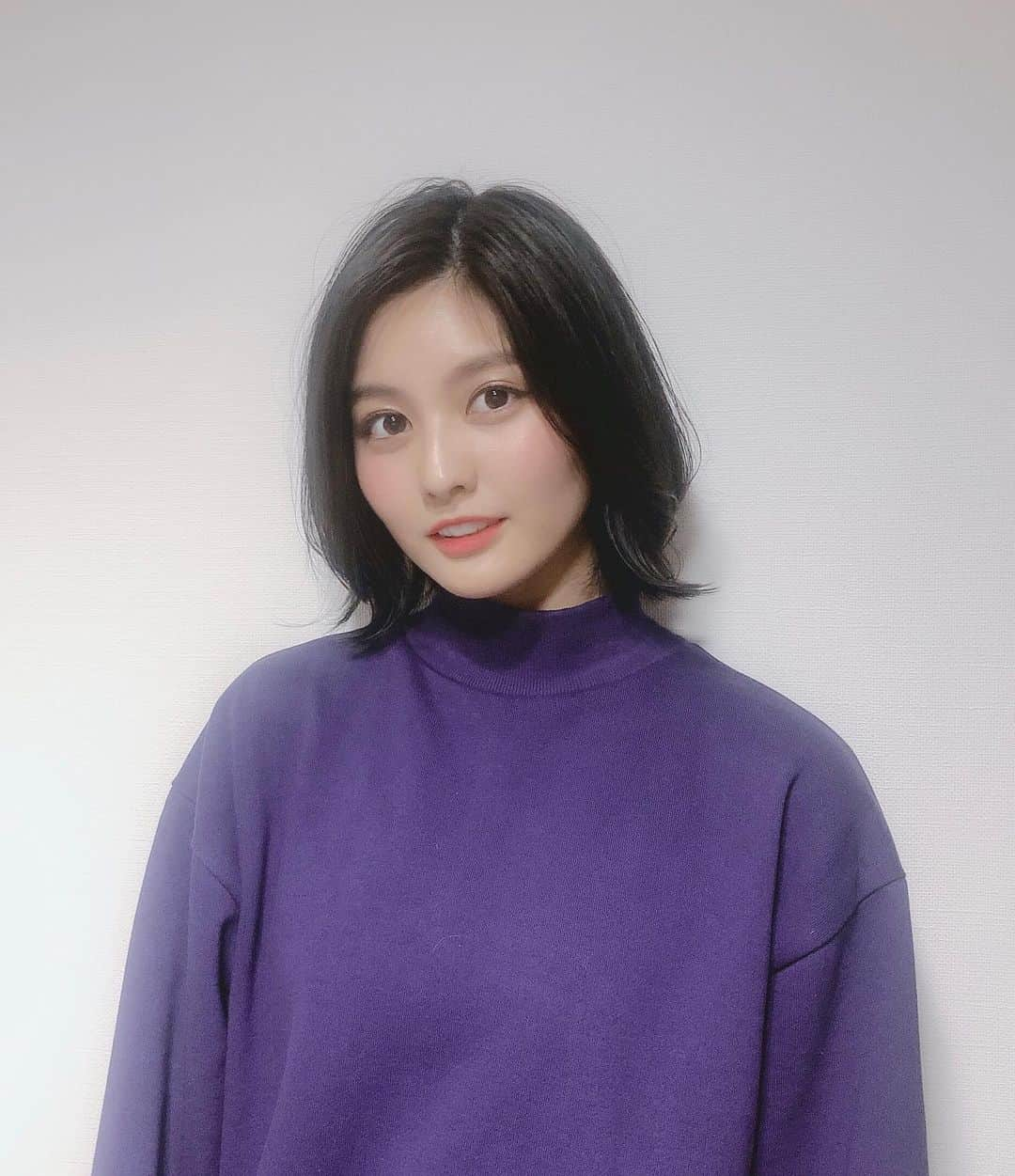 林ゆめさんのインスタグラム写真 - (林ゆめInstagram)「美容室行ってきた🙆‍♀️💜 長さはあまり切らないで整えた！ 軽くなってスッキリ✌️ カラーは色落ちしてきてたから暗くしてもらったよ☺️ トリートメントしてもらったらほんとにいつもさらっさらになる！髪の毛生き返った！笑 @kentarou_iida @peekaboosalonsofficial  _ _ _ #美容室 #ピークアブー #peekaboo #原宿 #hair #newhair #haircolor #hairchange #hairstyle #instagood #fashion #code #ootd #コーデ #makeup」2月7日 21時02分 - ___yuume.18