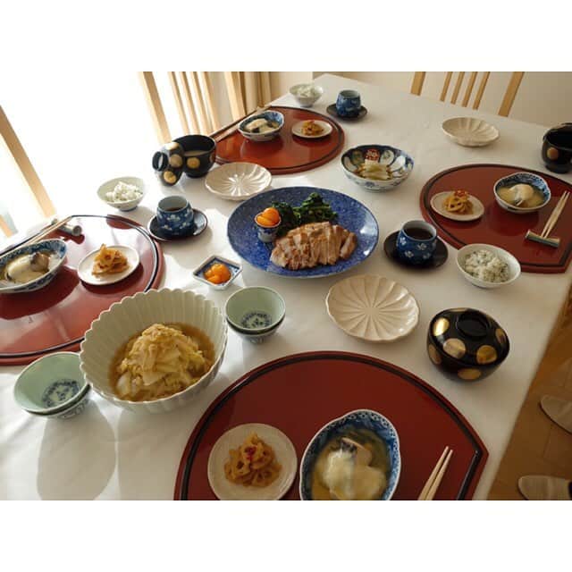 南明奈さんのインスタグラム写真 - (南明奈Instagram)「今年最初の料理教室🍳 豚ロースの塩麹漬け 白菜と帆立貝柱の煮浸し 鰆 とろろ蒸し などなど☺️ #料理 #cooking #和食」2月7日 22時07分 - akinaminami