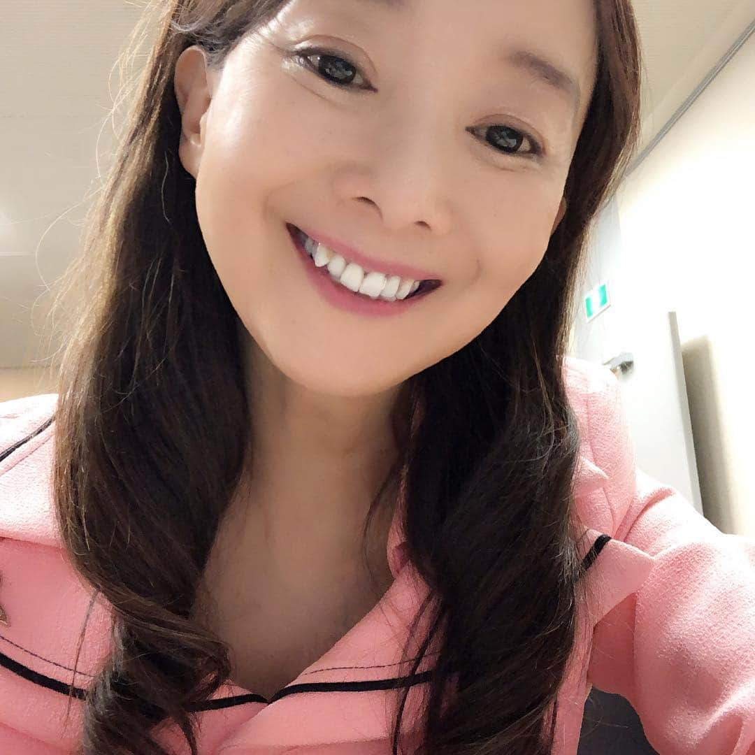 アグネス・チャンさんのインスタグラム写真 - (アグネス・チャンInstagram)「New year started with work and it was OK with me. I enjoy being productive and all the happiness that work brings.」2月8日 0時42分 - agneschan1