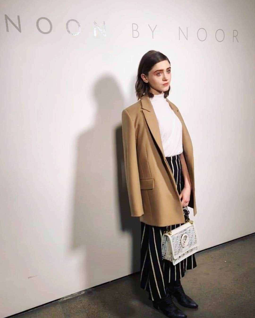 ナタリア・ダイアーのインスタグラム：「yes definitely going to live in this blazer for a while thank you #noonbynoor #nyfw」