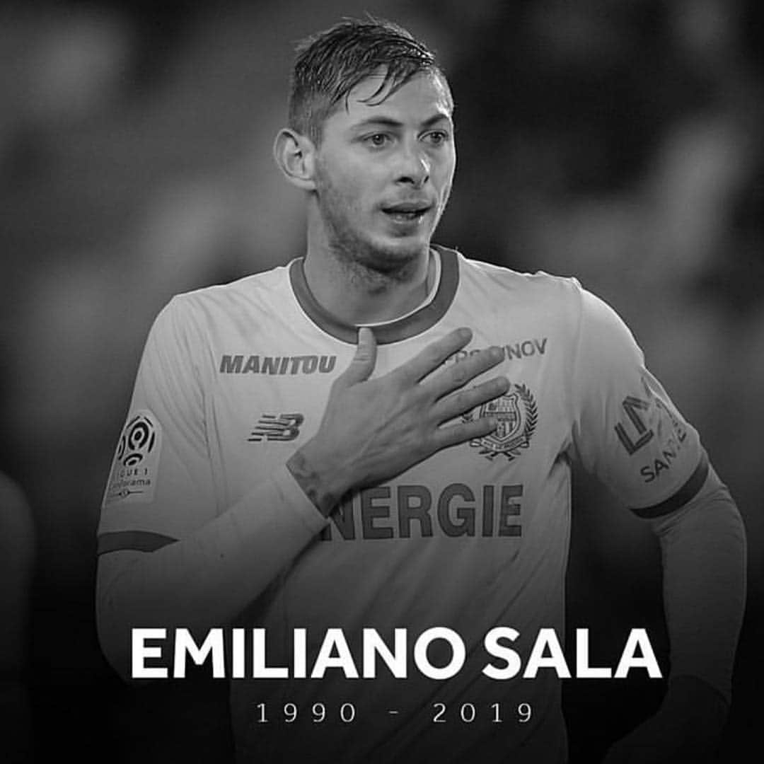 ルーカス・バリオスのインスタグラム：「Descansa en paz Emiliano !!! Mi pésame para toda la familia Sala ! 🙏🏻🙏🏻」