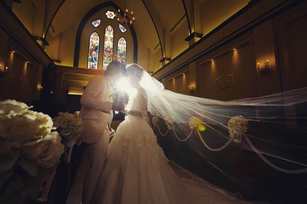 迎賓館ヴィクトリア/結婚式(富山・高岡・金沢・小松・福井)さんのインスタグラム写真 - (迎賓館ヴィクトリア/結婚式(富山・高岡・金沢・小松・福井)Instagram)「#教会前撮り ✨⛪️ 光を取り込み 幻想的な空間でのショット‧˚₊*̥(∗︎*⁰͈꒨⁰͈)‧˚₊*̥ * * * * * ⛪️ウエディングフェアや💡お問い合わせは プロフィールからHPをご覧下さい✧︎*。 @victoria_weddingstyle ☎️お電話でのお問い合わせもお待ちしております *迎賓館VICTORIA福井 TEL 0776-23-5011 *迎賓館VICTORIA小松 TEL 0761-23-7055 *金沢グローブ TEL076-238-5211 *迎賓館VICTORIA高岡 TEL 0766-27-1155 *富山セントマリー教会＆迎賓館VICTORIA TEL 076-423-6688 *。 *。 #迎賓館ヴィクトリア #ヴィクトリア #福井ヴィクトリア#小松ヴィクトリア #高岡ヴィクトリア#富山ヴィクトリア#vic花嫁 #vic婚#ウェディング #ブライダル #結婚式  #結婚式場 #高岡結婚式場#結婚式準備 #卒花嫁 #北陸花嫁 #高岡花嫁 #家族愛 #ウエディングフェア #フェア #高岡#高岡市#ウエディングパーティー#victoria__restaurant#victoria_clubvictoria#ヴィクトリアグローブ#ヴィクトリアフォレスト#教会#綺麗」2月8日 18時15分 - victoria_weddingstyle