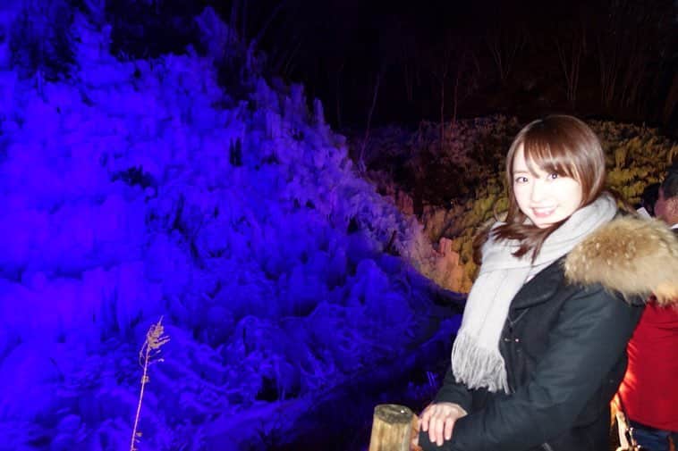 梅本静香さんのインスタグラム写真 - (梅本静香Instagram)「あしがくぼの氷柱みてきたよー！﻿ 雪の降りそうな寒い日に❄☃﻿ 夜はライトアップされて綺麗だった😁﻿ ﻿ #あしがくぼの氷柱 #氷柱 #芦ヶ久保 #snow」2月8日 18時39分 - shizuka0523xx