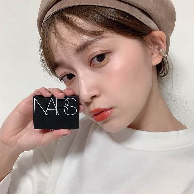 和田えりかさんのインスタグラム写真 - (和田えりかInstagram)「NARSのアイシャドウ新色👩🏻♡ 春は黄色を挑戦してみたく下まぶたにいれてメイクしてみました、、、♡ 品番(黄色 5365 、ラメ茶 5338) シングルアイシャドウなので、自分の好きなカラーをチョイスしてパレットがつくれるし、発色が良く1日つけててもよれなかったです♡  #NARSアイ #ナーズ #NARSPartner」2月8日 18時52分 - _wadaerika