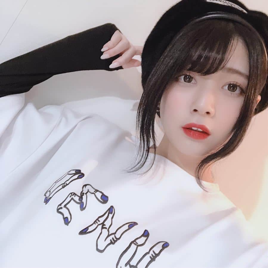 のインスタグラム：「マークスタイラーさんでお買い物👾 #UN3D のかわいい！！！ゆび！ おとなっぽな コーディネートしてもらったので今度載せるね🙆‍♀️」