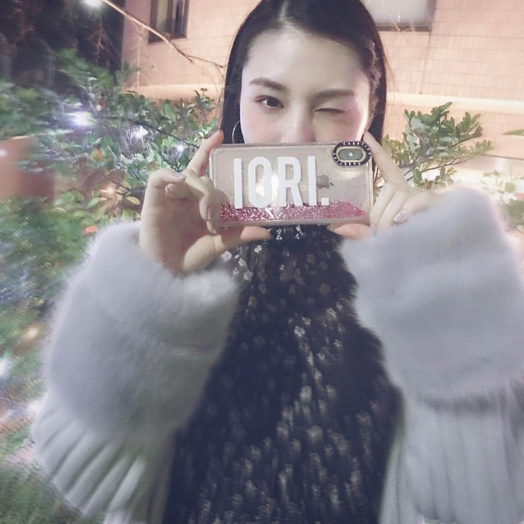 相楽伊織さんのインスタグラム写真 - (相楽伊織Instagram)「みて〜🦄💕 可愛いキラキラ〜(´꒳`* )🌹✨ 相変わらずウインクあんまり上手くないね．☃️ @casetify_jp @casetify #casetify #MakeYourCase」2月9日 14時11分 - _iorisagara264_