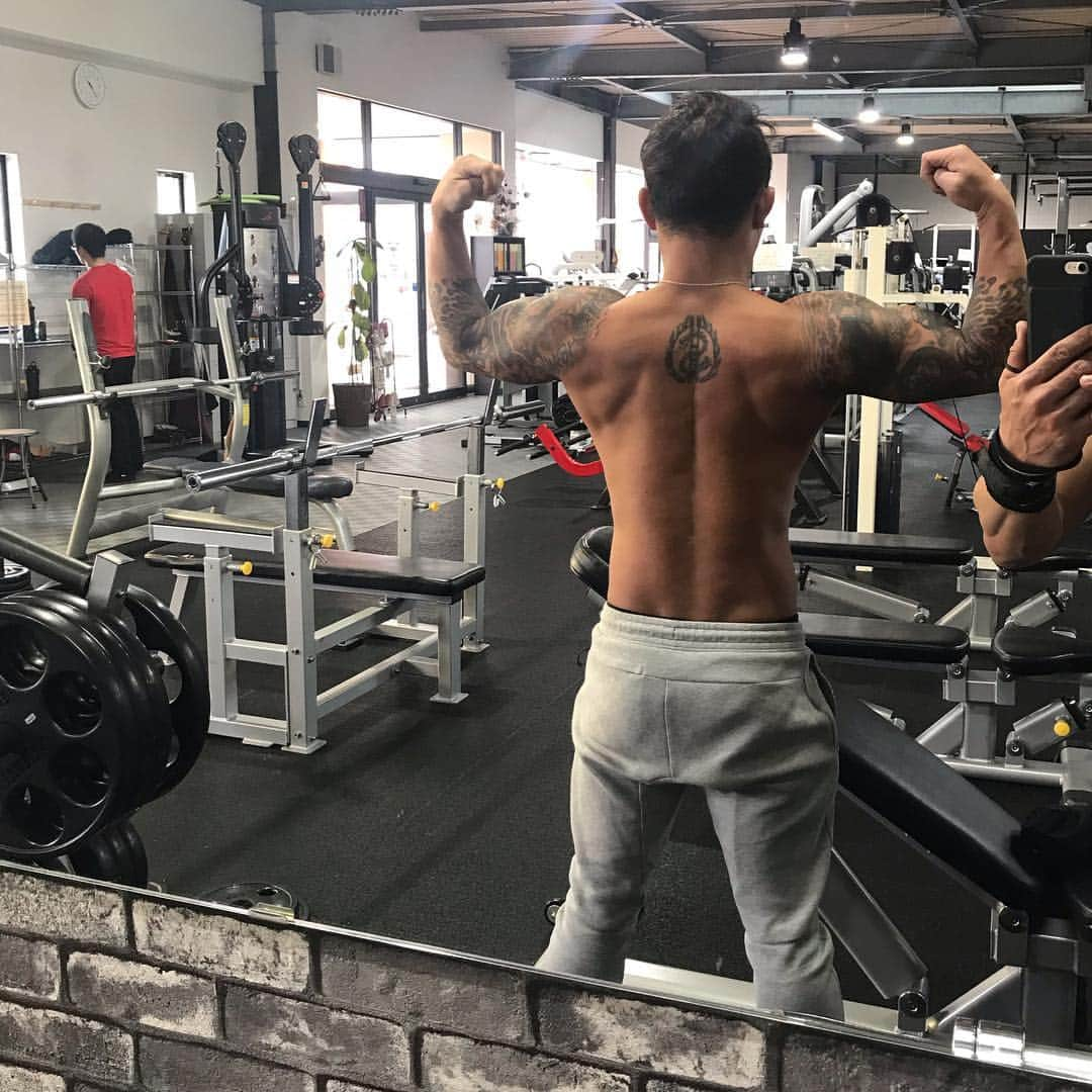 関谷勇次郎さんのインスタグラム写真 - (関谷勇次郎Instagram)「何事もno pain no gain  #ワークアウト #workout #筋トレ #trainee #トレーニー #ベストボディー  #フィジーク #キックボクシング #STRIKEsGYM #ストライクスジム #ドラゴンフィットネス #パーソナルトレーニング」2月9日 14時55分 - sekiya.y.3pound