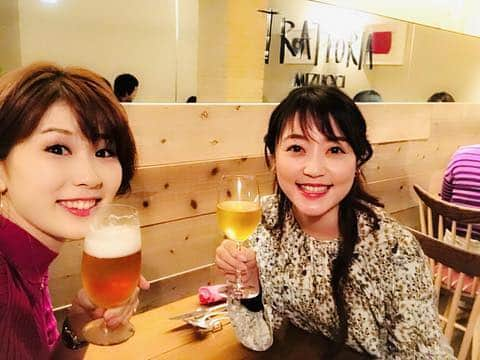 小松千絵さんのインスタグラム写真 - (小松千絵Instagram)「RNCの森下ちゃんとがどだんごとご飯🍷  たくさん笑って食べて飲んで騒ぎすぎました、、、笑  #局の垣根を越えて  #岡山 #香川 #アナウンサー #森下由香 #加戸英佳 #小松千絵」2月9日 16時51分 - komao_chie