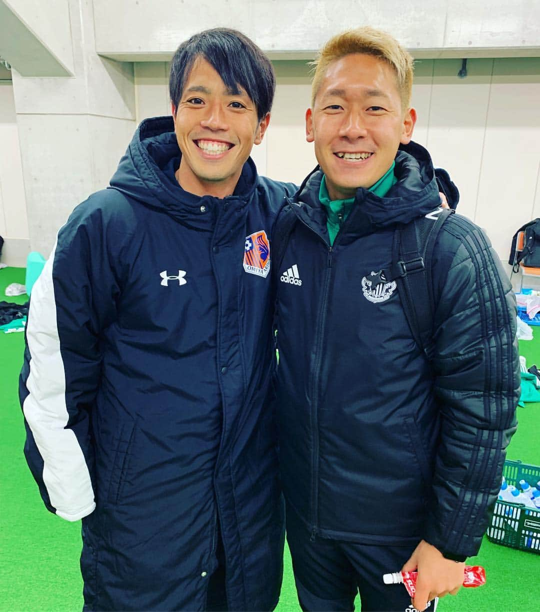 高橋諒さんのインスタグラム写真 - (高橋諒Instagram)「今日は大宮アルディージャとPSMでした！ 試合には負けてしまいましたが、今日の課題を明日からの鹿児島キャンプで改善できるように頑張ります！  久しぶりのとしくん！ 大宮で生き生きしてました！笑 ゴール決められたのは悔しいなー。 お互い頑張りましょう！！」2月9日 18時43分 - ryo.0606