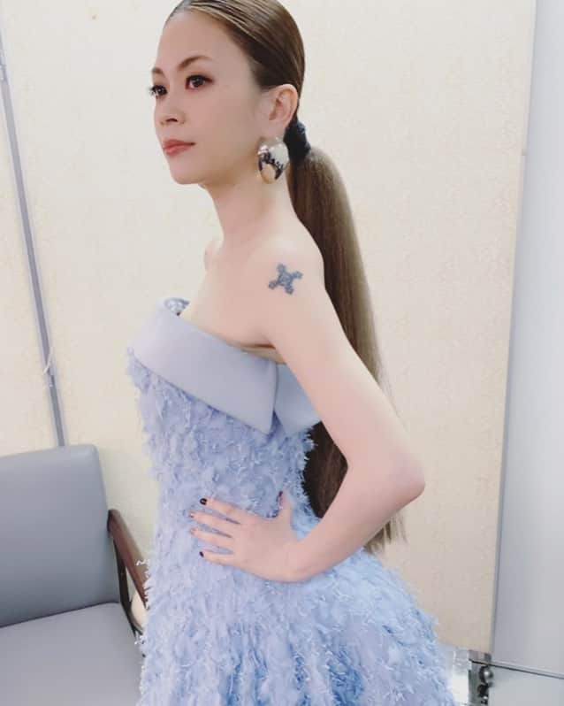 小柳ゆきのインスタグラム：「雪でしたね〜 寒うございました 皆さまは大丈夫だったでしょうか？😖 . そんな中、本日のBillboard classics in 千葉も、とっても素敵な時間でした✨ . 最後カーテンコールに残れず残念でしたが😭💦 . . 次は2/13ゲートシティ大崎のイベントで、フリーライブです💕 イベント入場は18時からになってます🕕 皆さま是非遊びに来てね😊 . ⏬ http://www.gatecity.jp/plaza/event/?ym=201902」