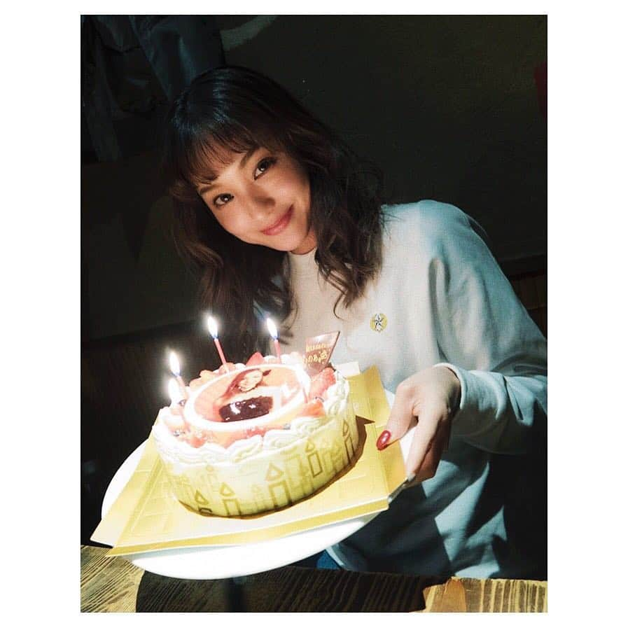 水谷望愛さんのインスタグラム写真 - (水谷望愛Instagram)「🎂 ❤️ ❤️ ❤️ 😊✨🌟 いつも気にかけて下さる皆様に感謝✨ のあちゃんのファンはみんな優しいって昔から言われてきました🥰 そんな皆様の温かい気持ちが毎日の心の支えになっています🥺 これからもぬるーくゆるーく見守ってやってください🥴 日曜日は幕張メッセで待ってます🥳 #thankyou#💝#🎂#何故か#服一緒だった#恥#😹#まぁいいか#いや#それにしても」2月10日 0時39分 - noa0209_x_x_