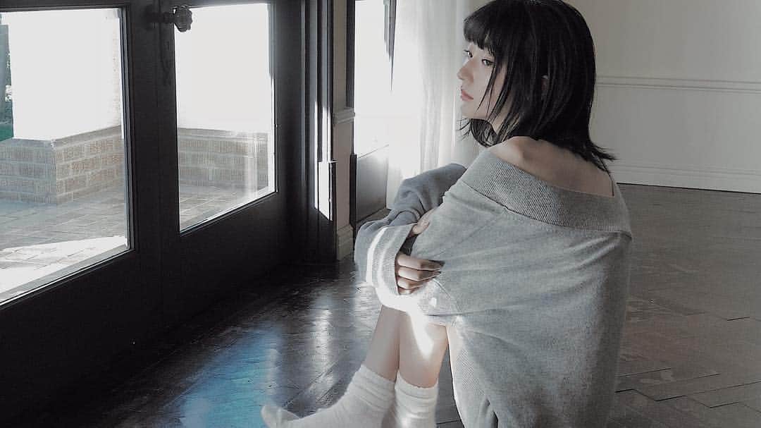 武田玲奈さんのインスタグラム写真 - (武田玲奈Instagram)「そういえばになってしまいましたが、スピリッツは見ていただけたでしょう✨✨ #トクサツガガガ」2月10日 8時14分 - rena_takeda