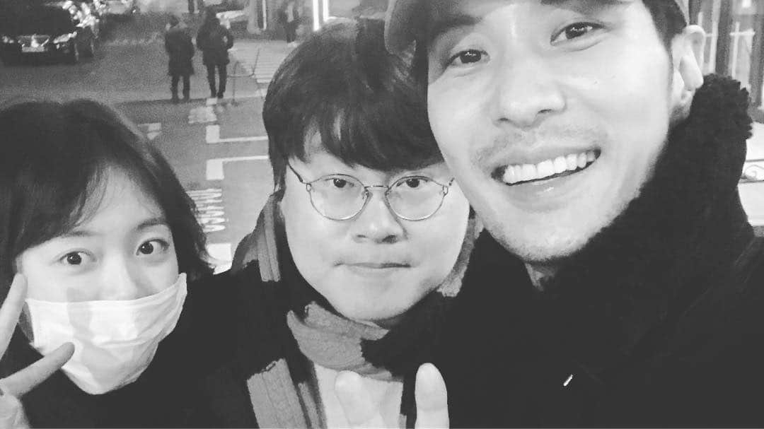 キム・ジソクさんのインスタグラム写真 - (キム・ジソクInstagram)「. 우리의 드라마는 끝났지만, 우리의 만남은 시작되었지요🙌🏻🌈💚 #톱스타유백이#미녀작가님들#귀요미감독님들#전소민#보고싶어요다들!!#상엽아빨리와#나만취했어」2月10日 21時16分 - kimjiseok16