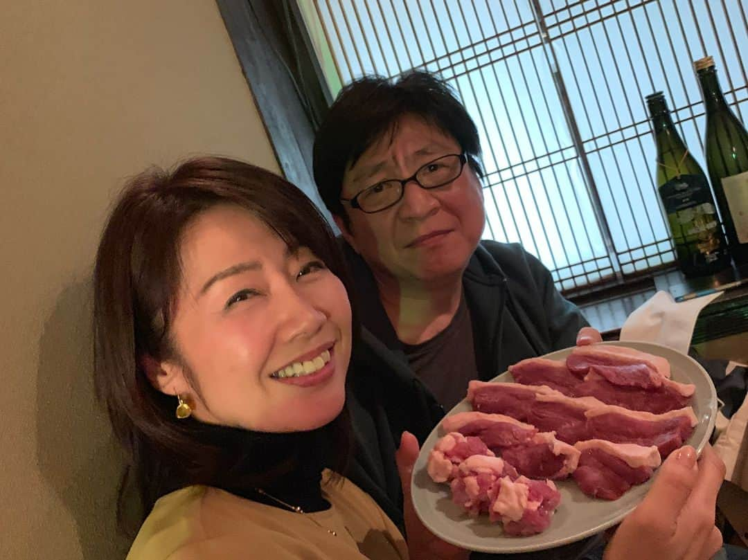 須黒清華さんのインスタグラム写真 - (須黒清華Instagram)「アナウンス部メンバーで、「のんべい横丁」へ 映画のセットに迷い込んだようなレトロな空間で、美味しい鴨鍋を堪能しました〜✨ #テレビ東京アナウンス部 #佐々木アナ #植草アナ #矢内アナ #須黒清華 #西野アナ #原田アナ  #のんべい横丁 #鴨鍋  #レトロな雰囲気」2月10日 20時04分 - sayaka_suguro