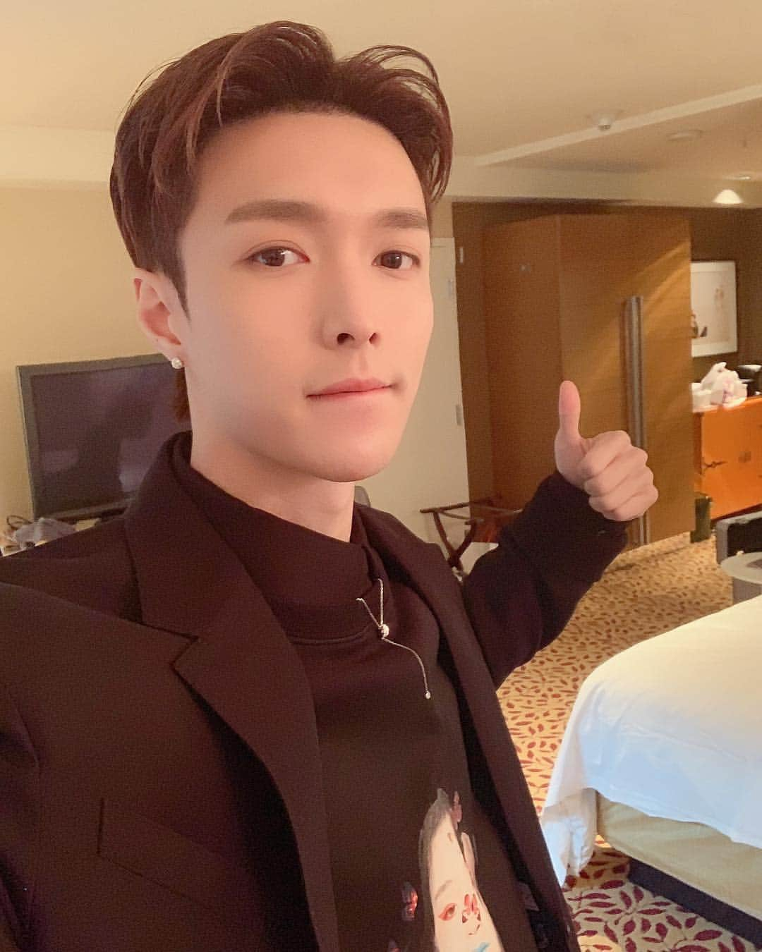 レイ さんのインスタグラム写真 - (レイ Instagram)「Excited for the #grammys」2月11日 6時09分 - layzhang