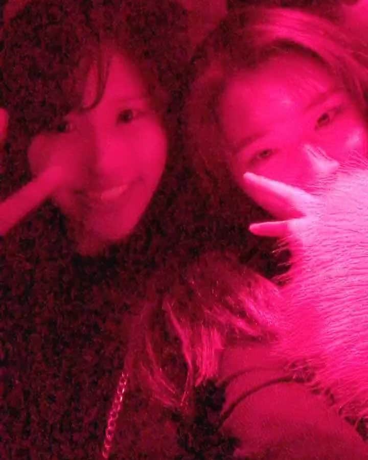 オジク のインスタグラム：「久々のクラブ😎🤟🏻🎶」