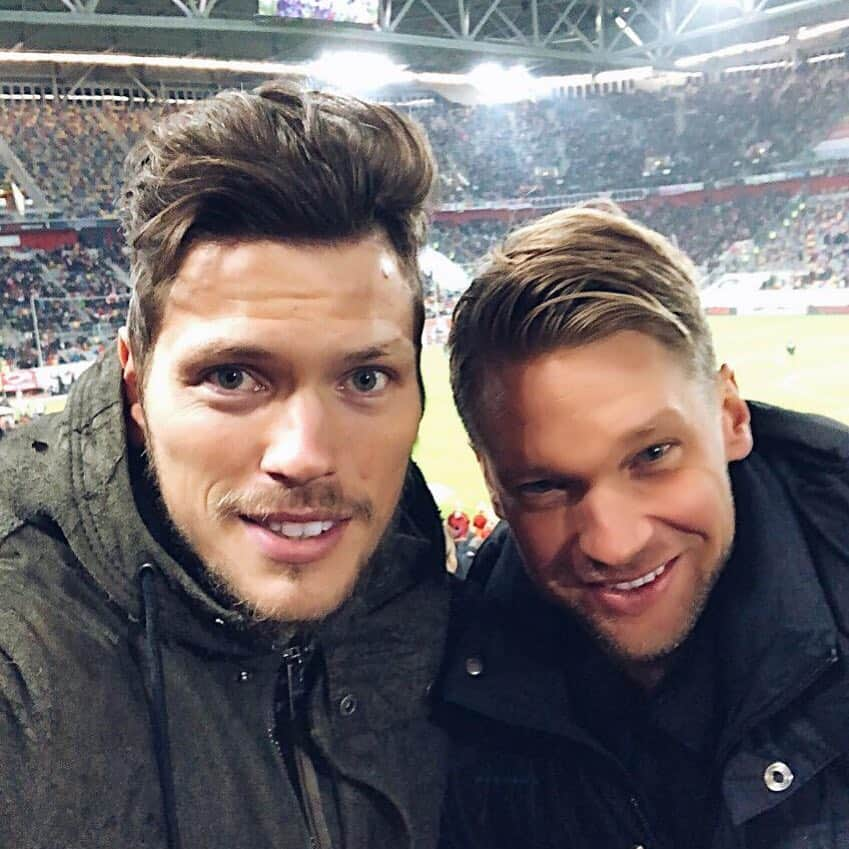 ダニエル・ギンチェクのインスタグラム：「Ich hab mich gefreut, viele alte Bekannte und Freunde getroffen zu haben.  #f95 #vfb #dg33」