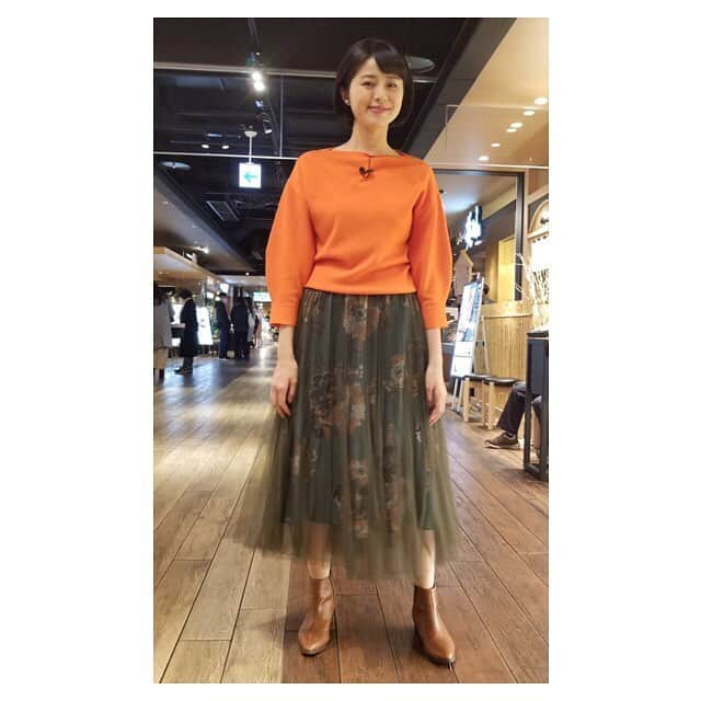 鈴木ちなみさんのインスタグラム写真 - (鈴木ちなみInstagram)「A orange tops style 🧡 cardigan...@frees_mart blouse...@celford_official  A orange tops style🍊 knit...@kobe_lettuce skirt...@frees_mart  #イオンモール岡山 #haremachitrip  #ちなみたび」2月11日 15時56分 - chinami_suzuki0926