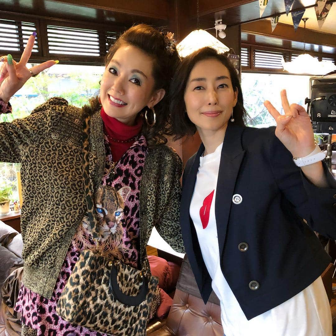 とよた真帆さんのインスタグラム写真 - (とよた真帆Instagram)「ドラマ『後妻業』木村多江さんと😊 瀬川さん役笑って頂けました 2月12日火曜日よる4話OAです  #ドラマ#大阪 #木村多江 さん#すてきな #女優 さん#癒された 😃❤️」2月11日 16時32分 - maho_toyota