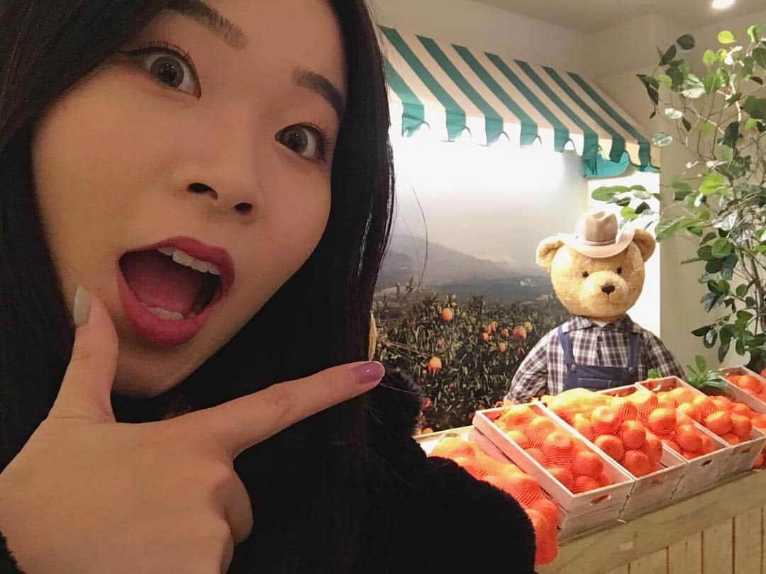 Erisa Seoのインスタグラム：「#Throwback to when I went to #TeddyBearMuseumJeju... by myself 😂✌️」