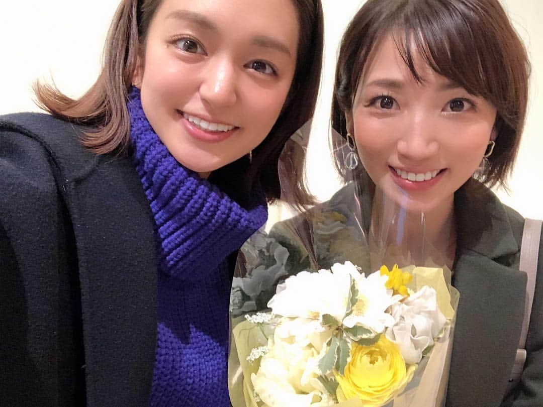 のインスタグラム：「﻿ ﻿ 久々に後藤ちゃんと会いました❣️﻿ 長時間お付き合い頂き、﻿ 喋りに喋りまくりました！笑﻿ 楽しかったー🤣🤣🤣﻿ ﻿ そして、﻿ 私に誕生日プレゼントを﻿ 渡していなかったからと言って、﻿ 花束をくれたのです💐✨✨﻿ (サプラァァァーイズ‼︎)﻿ ﻿ 嬉しいー😆💕﻿ ﻿ あ、後藤ちゃんも﻿ Instagram始めるようです☝️﻿ ﻿ ﻿ #花束 #ありがとう #すぐ飾りました」