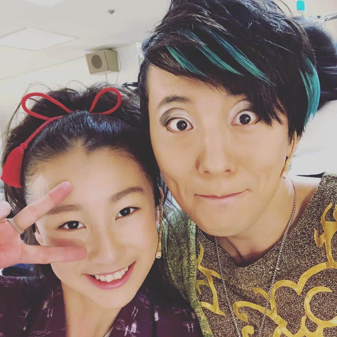 木村良平さんのインスタグラム写真 - (木村良平Instagram)「主人公ソラの幼少期を演じた、颯葵！同じくトキの幼少期の、麻梨愛！2人とも素晴らしいキャストで、最高の楽屋の癒しでした。ずっと一緒にいたなあ。幸せであった。 #darkcrows #ヘロq #謎の猫メイク #子ソラ #子トキ」2月11日 20時58分 - ryouhey_drunk