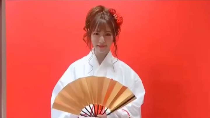 山下愛実（まなみるく）のインスタグラム：「舞台 巫女ガール 20日〜24日 シブゲキにてお待ちしております⛩ 役はお分かり頂けたでしょうか😇ふふ  ダンス.アクション.歌と迫力満載 コメディーもあり面白く熱く 沢山沢山詰まった作品になっておりますので 是非お待ちしております💗  チケットはインスタグラムのトップ画面にURLを貼ってますのでそこから購入お願いいたします🎫  #舞台#巫女ガール#撮影#SET#SEG #instamovies#followme」