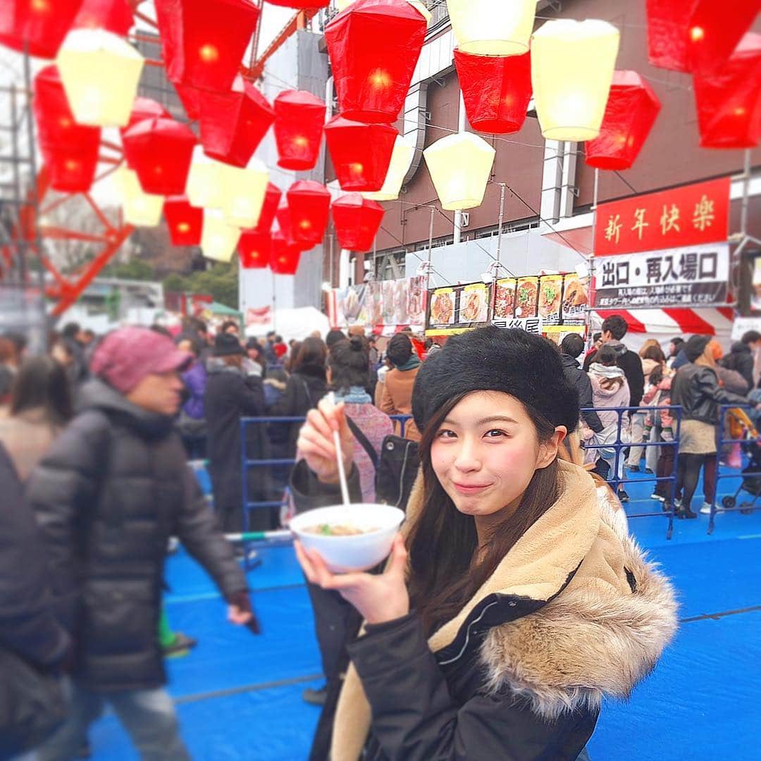 米山珠央さんのインスタグラム写真 - (米山珠央Instagram)「. #台湾祭 に行ってきました! #牛肉麺 こぼれそう〜🍜🤭 . #台湾 #グルメ #東京タワー #フェス #ランタン #🇹🇼 #現地で食べたい #旅人 #募集 ✌︎#taiwan #festival #tokyotower #food #instalike #instagood」2月11日 23時12分 - tamao_17no1