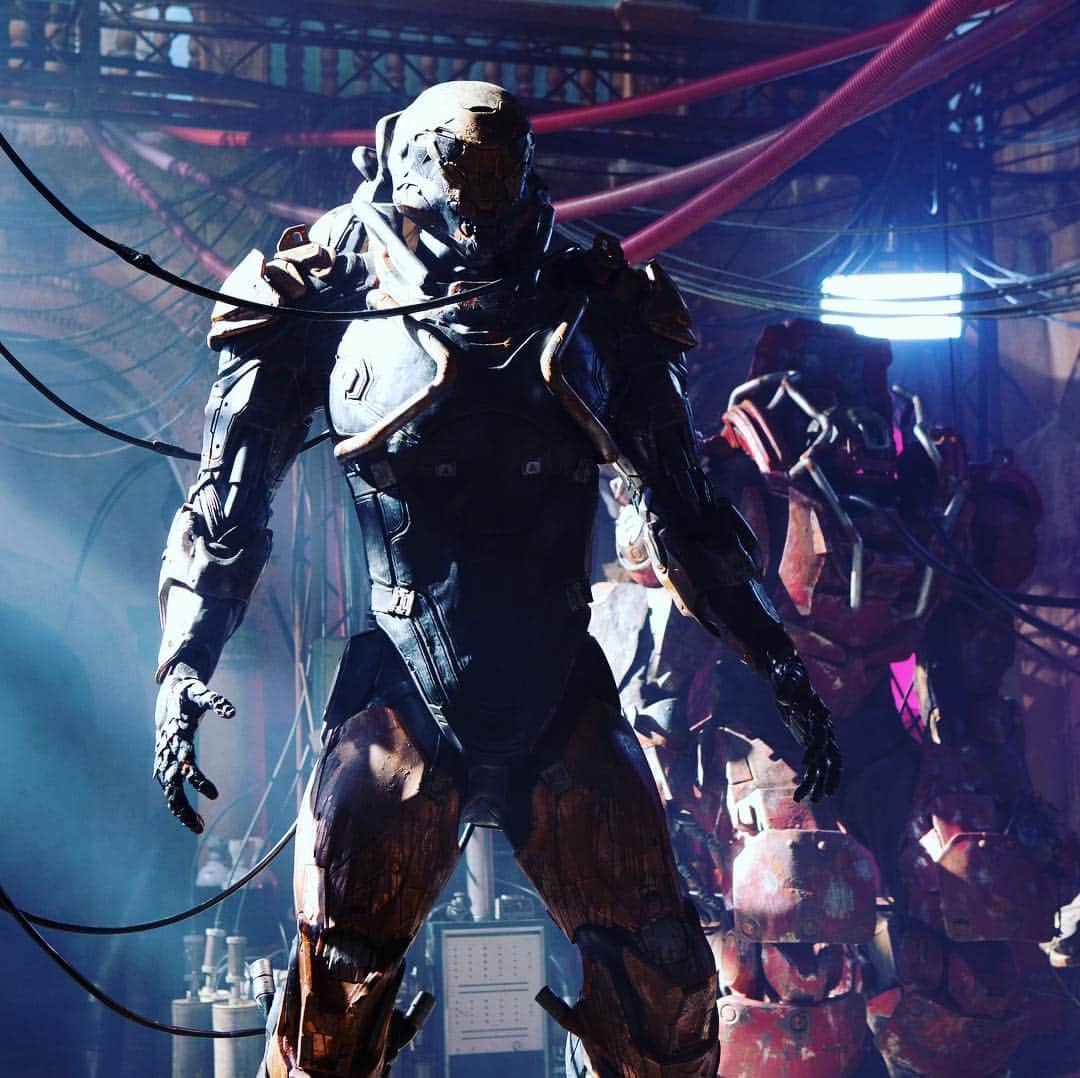 ニール・ブロムカンプのインスタグラム：「Really stoked about this new piece! Coming very soon. #anthemgame」