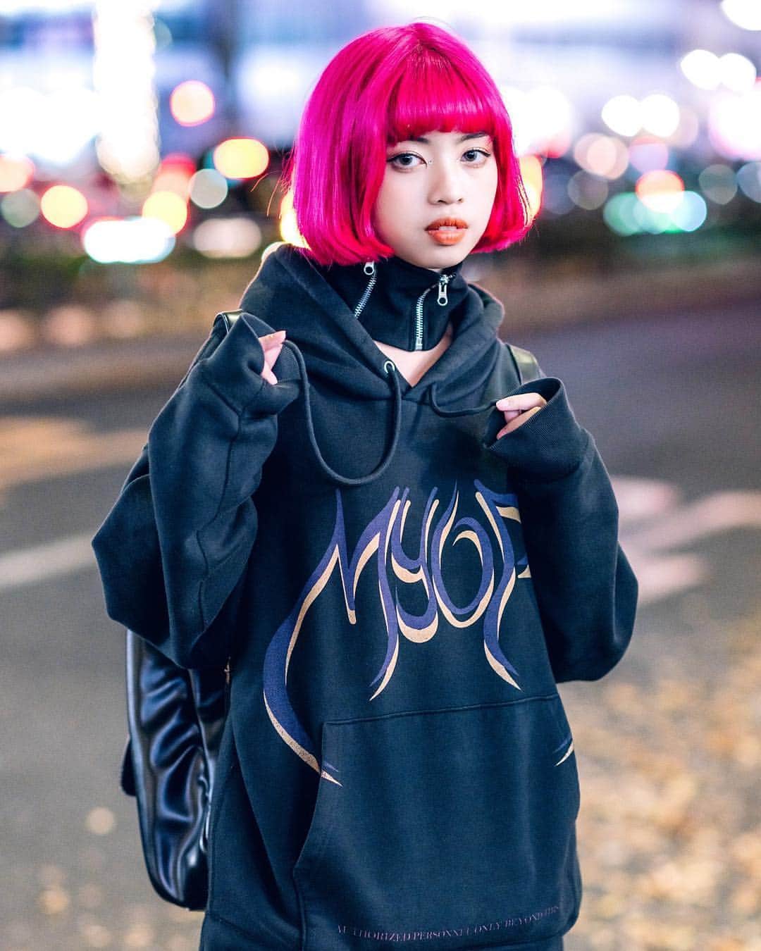 Harajuku Japanさんのインスタグラム写真 - (Harajuku JapanInstagram)「17-year-old Japanese fashion designer Ayumi (@dressing_is_a_way_of_life_) and web designer Mamichi (@mamicxi) on the street in Harajuku. She’s wearing MYOB, I.Am.Gia, Unknown Section, and 23.65. He’s wearing @Billion_Tokyo, Ralph Lauren, Unknown Section, and Rick Owens.」2月12日 0時27分 - tokyofashion