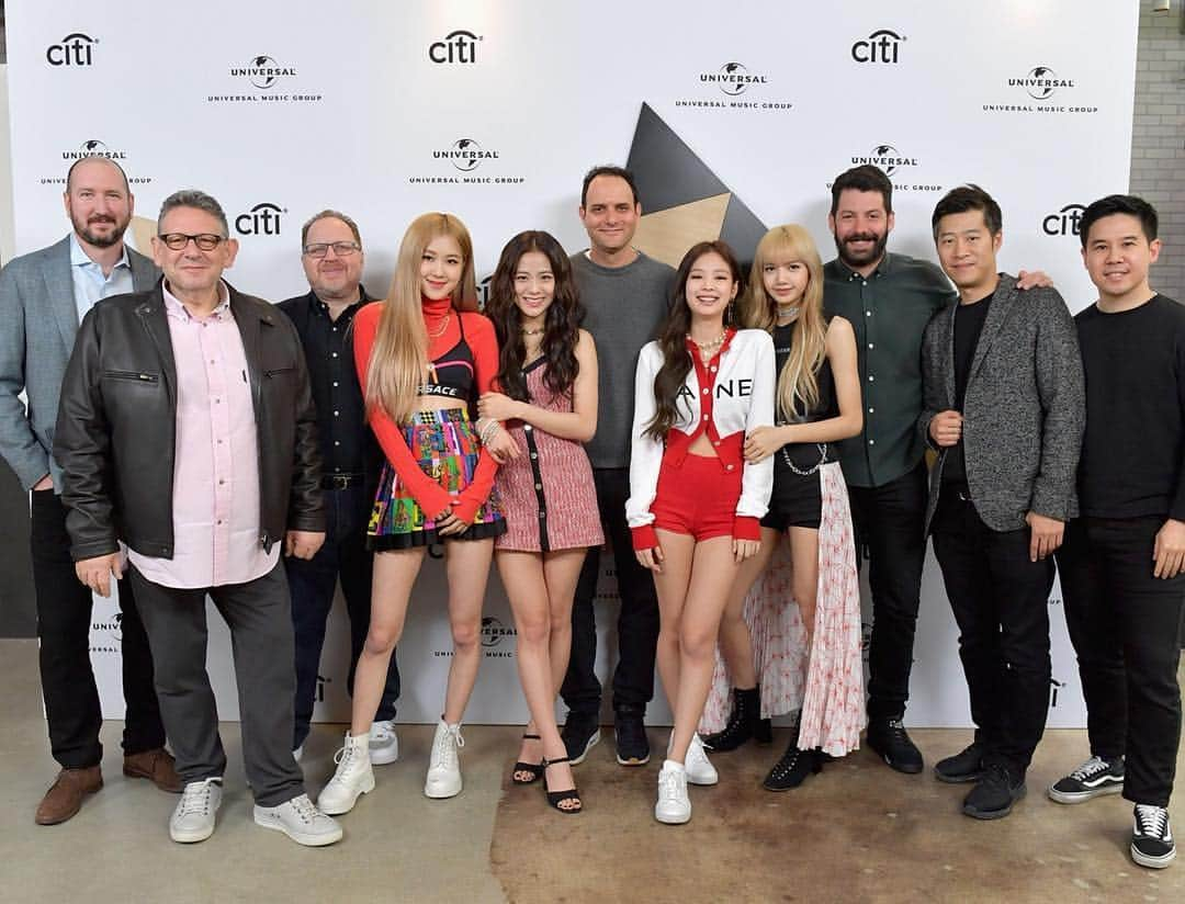 ヤン・ヒョンソクのインスタグラム：「#BLACKPINK #블랙핑크 at #2019 #UMG #GRAMMYs #SHOWCASE #US_DEBUT #UNIVERSAL_MUSIC_GROUP #INTERSCOPE_RECORDS #YG」