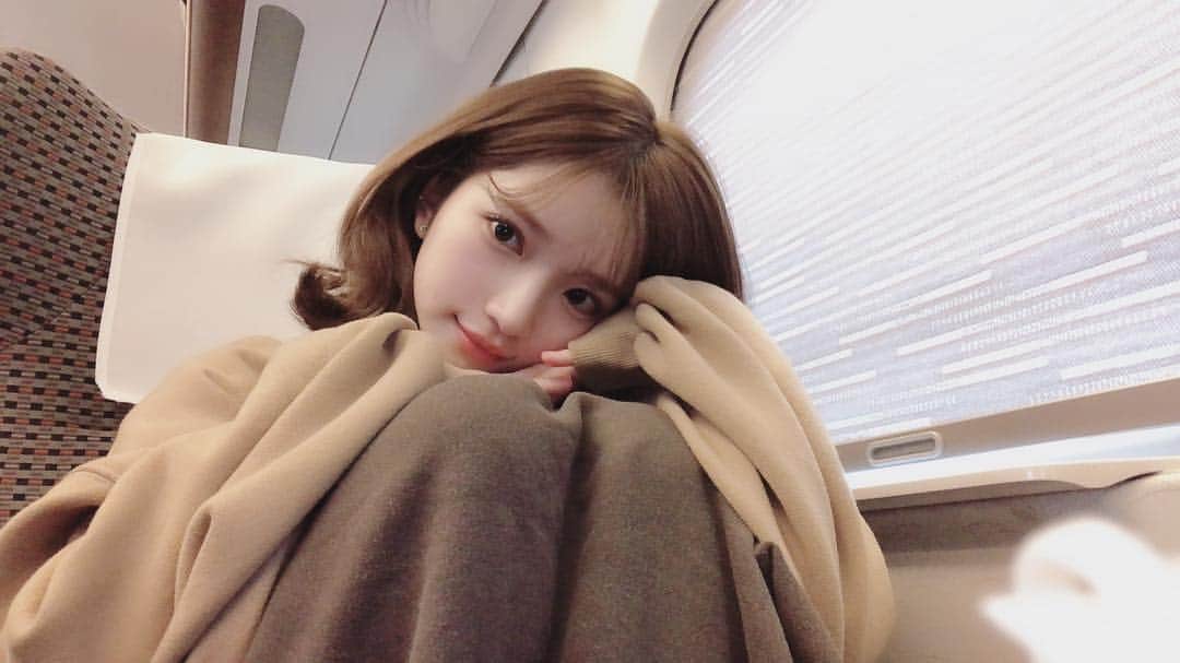 南りほのインスタグラム：「hi🙋🏼‍♀️💚」