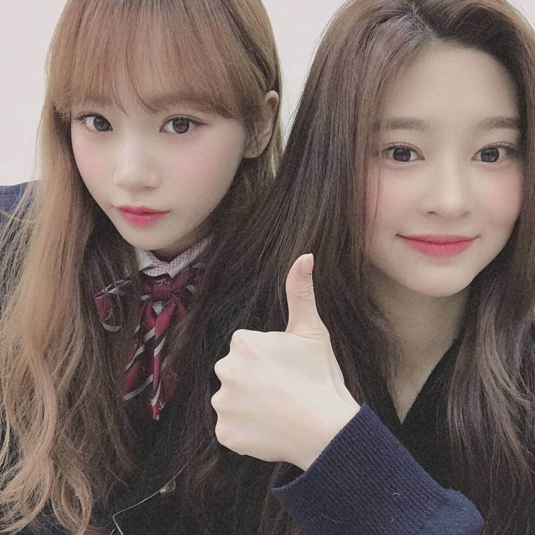 IZ*ONEさんのインスタグラム写真 - (IZ*ONEInstagram)「채원언니 졸업 축하해용💕 올해 졸업하신 모든 위즈원 여러분도 축하드려요!!🎓💕 ⠀⠀⠀⠀⠀⠀⠀⠀⠀⠀⠀⠀⠀⠀⠀⠀⠀ チェウォン姉さん、卒業おめでとうぅ💕 今年卒業を迎える全てのウィズワンの皆さんも卒業おめでとうございます🎓💕 ⠀⠀⠀⠀⠀⠀⠀⠀⠀⠀⠀⠀⠀⠀⠀⠀⠀ #채원 #チェウォン #민주 #ミンジュ #IZONE #아이즈원 #アイズワン」2月12日 15時13分 - official_izone